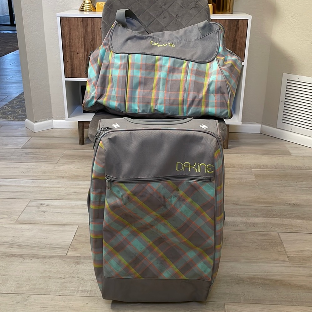 Super cute plaid Dakine luggage set